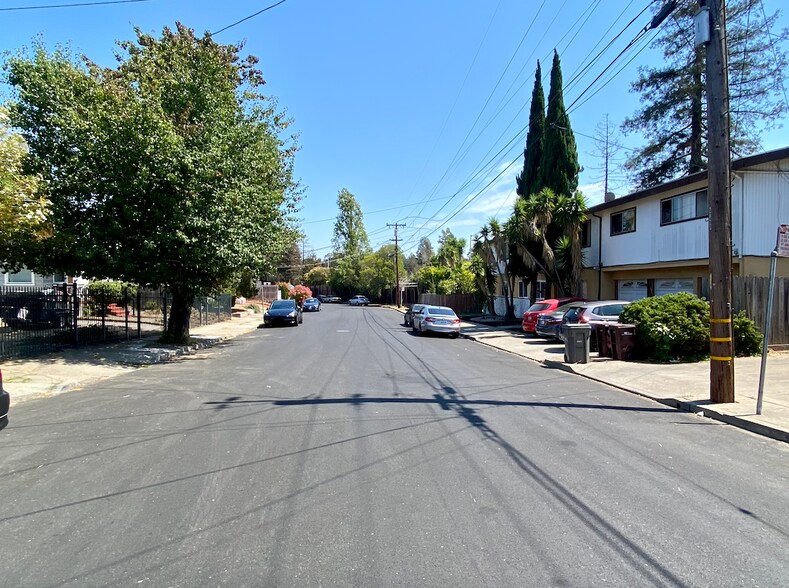 More Photos Of 4021 Quigley St, Oakland Apartments For Sale