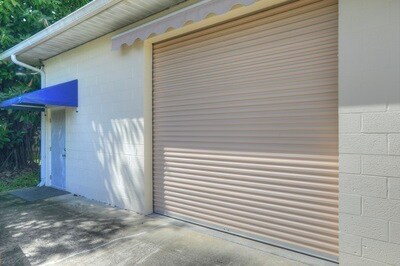 More Photos Of 637 2nd Ln, Vero Beach Flex For Sale