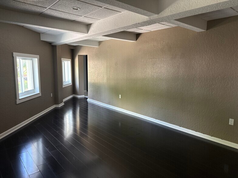 More Photos Of 701 NE 11th St, Fort Lauderdale Warehouse For Sale