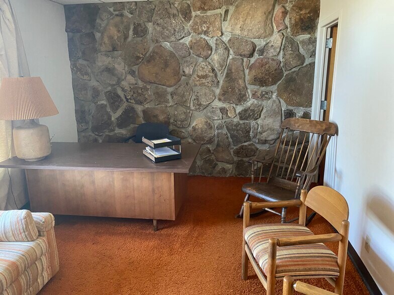 More Photos Of 3712 S Main St, Blacksburg Loft Creative Space For Sale