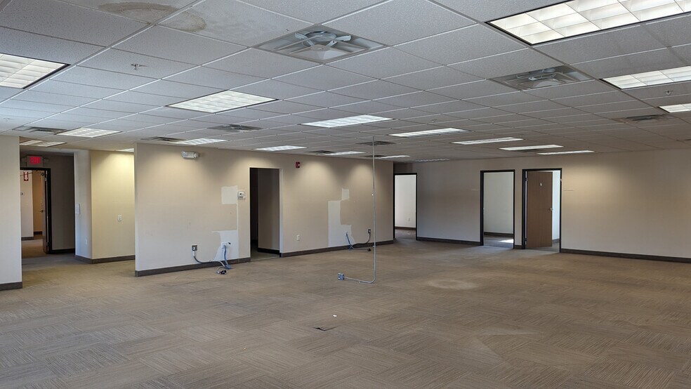 More Photos Of 7 Industrial Rd, Pequannock Office For Sale