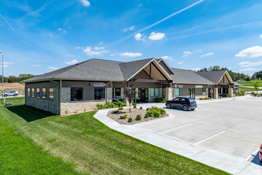 More Photos Of 70th & Pine Lake Rd, Lincoln Office For Lease