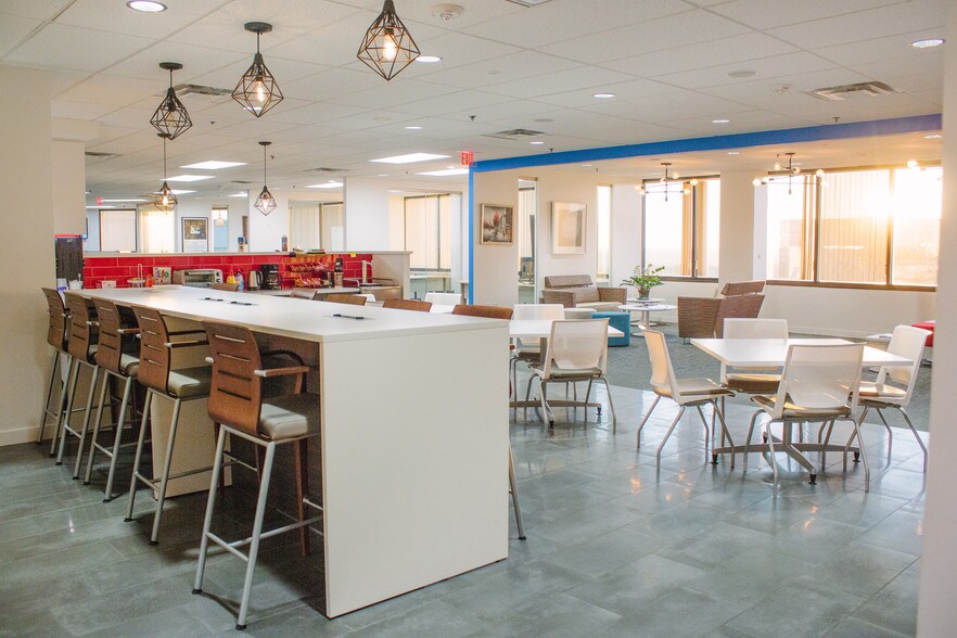 More Photos Of 14901 Quorum Dr, Dallas Office For Lease