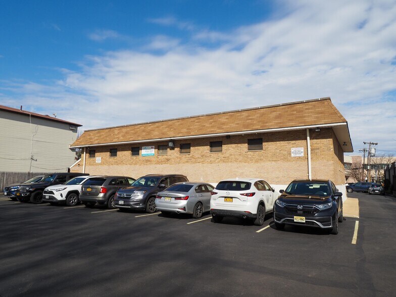 More Photos Of 3930 Richmond Ave, Staten Island Medical For Lease