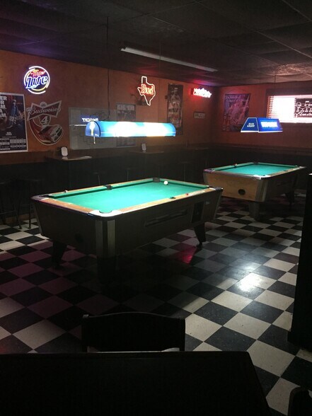 More Photos Of 101 Moore, Moulton Restaurant For Sale