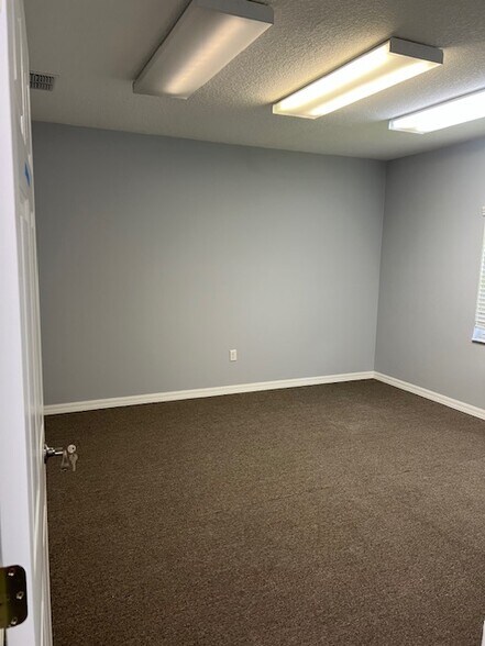 More Photos Of 16586-16590 N Dale Mabry Hwy, Tampa Medical For Lease