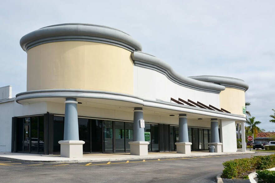 More Photos Of 3901-3985 Jog Rd, Greenacres Unknown For Lease