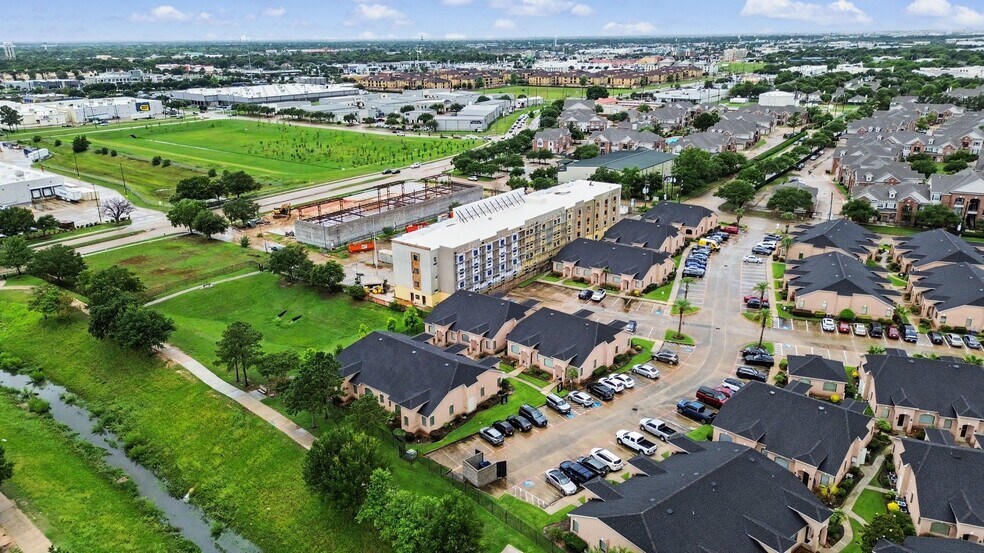 More Photos Of 1810 Snake River Rd, Katy Medical For Sale