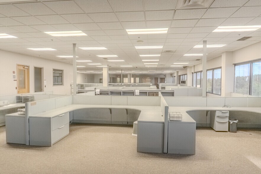 More Photos Of 4611 Wiseman Blvd, San Antonio Manufacturing For Sale