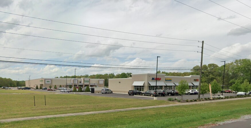 More Photos Of 5039 US Highway 231, Wetumpka Supermarket For Sale
