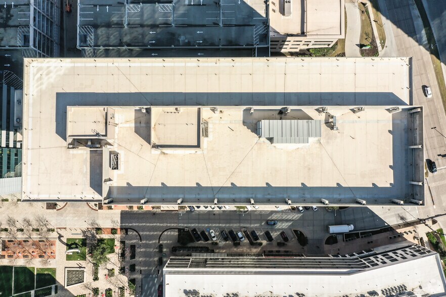 More Photos Of 3661 N Plano Rd, Richardson Medical For Lease