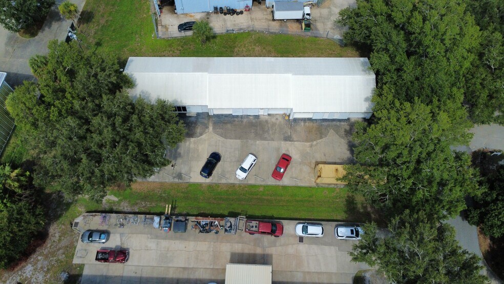 More Photos Of 663 2nd Ln, Vero Beach Warehouse For Sale