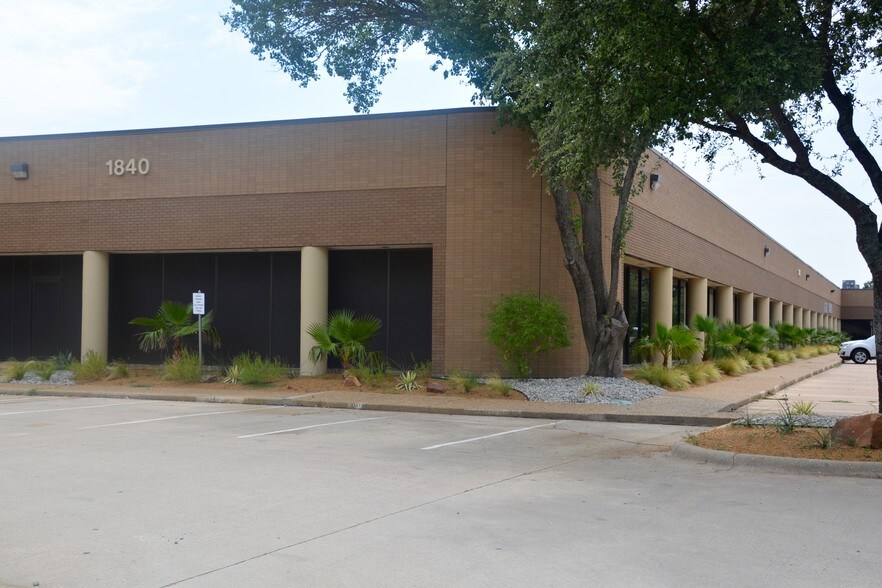 More Photos Of 1840 N Greenville Ave, Richardson Office For Sale