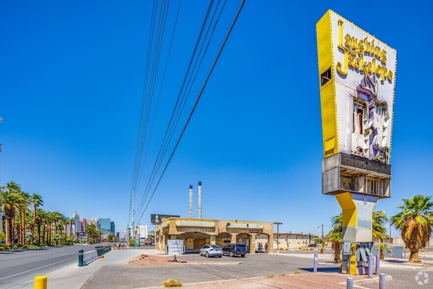 More Photos Of 3969 Las Vegas Blvd S, Las Vegas Bar For Lease