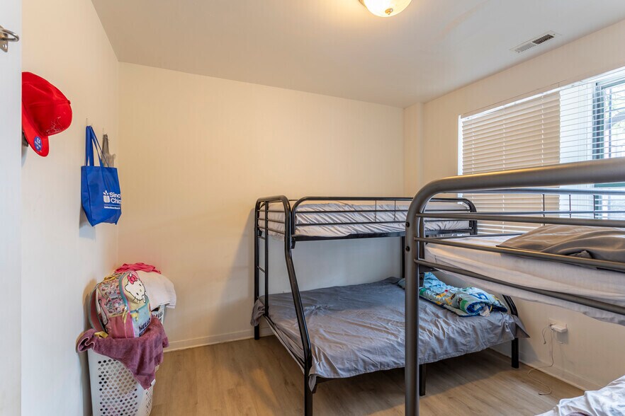 More Photos Of 4952 W Madison St, Chicago Multifamily For Sale