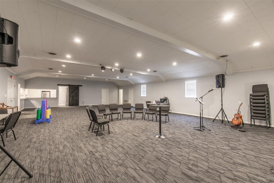 More Photos Of 434 Jefferson St E, Sulphur Springs Religious Facility For Sale