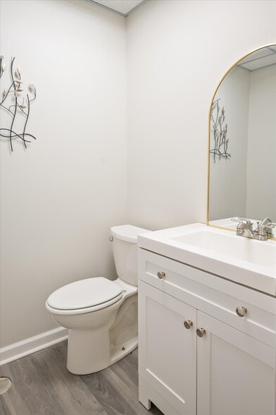 More Photos Of 287 Andrews St, Rochester Medical For Sale