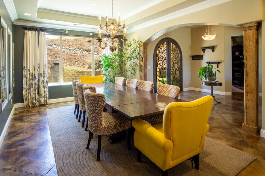 More Photos Of 7071 Ridge Road, Newcastle Winery Vineyard For Sale