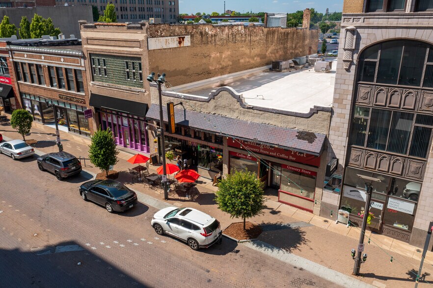 More Photos Of 1315-1317 Washington Ave, Saint Louis Restaurant For Sale