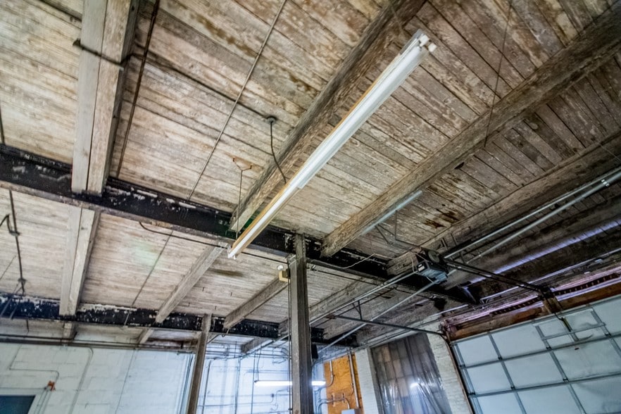 More Photos Of 3800-3812 Euclid Ave, Cleveland Light Manufacturing For Lease