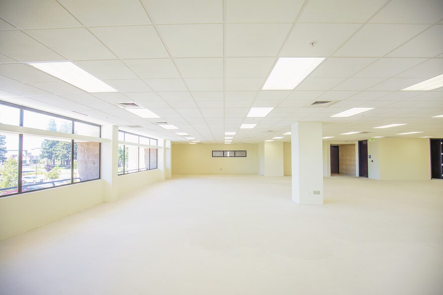More Photos Of 7919 Folsom Blvd, Sacramento Office For Lease