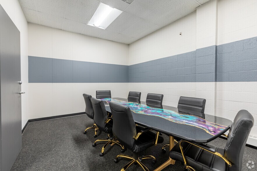 More Photos Of 101 Water St, Norwich Office For Sale