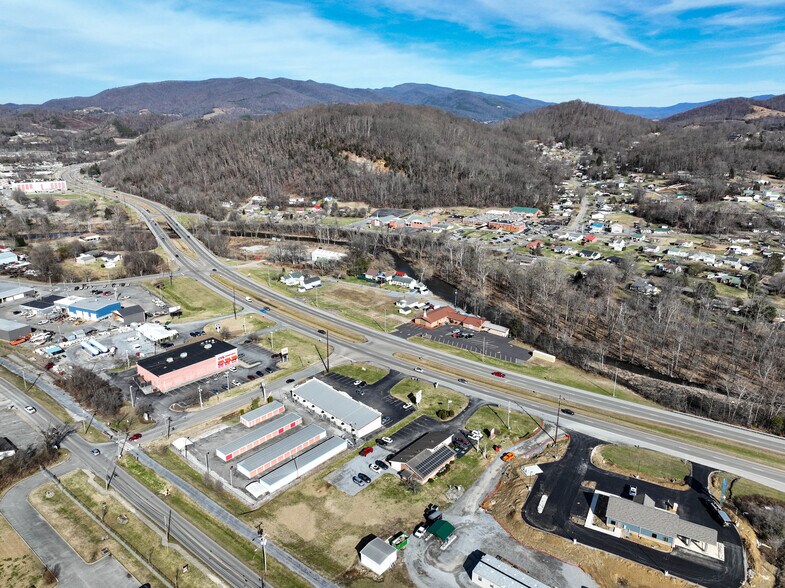 More Photos Of 1201 Highway 19E, Elizabethton Storefront Retail Office For Sale
