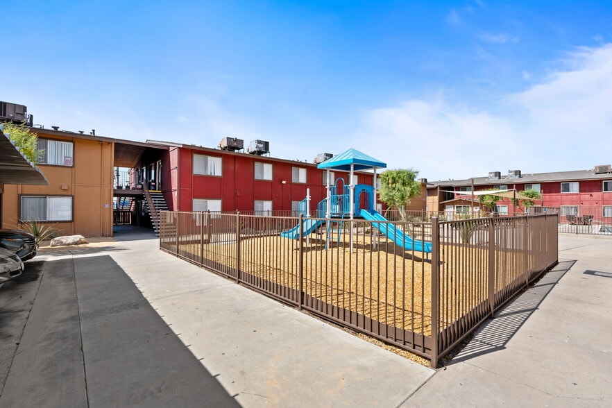 More Photos Of 4585 E McKinley Ave, Fresno Apartments For Sale