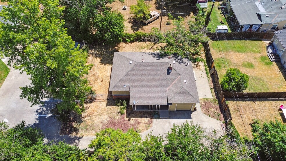 More Photos Of 2652 21st Ave, Sacramento Apartments For Sale