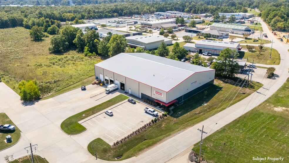 More Photos Of 205 Exchange St, West Monroe Distribution For Sale