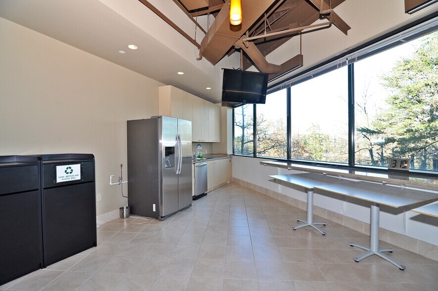 More Photos Of 1892 Preston White Dr, Reston Medical For Lease