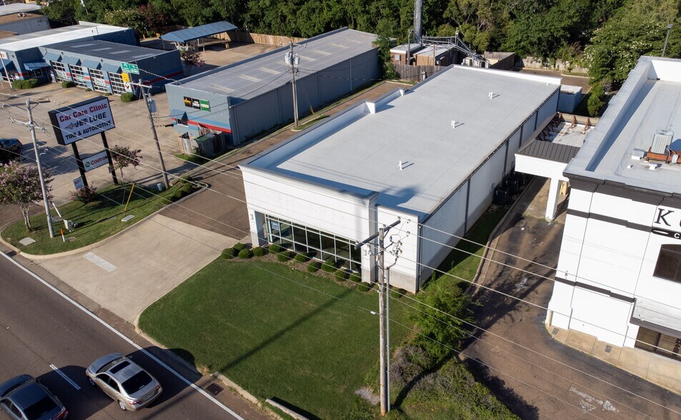 More Photos Of 4680 I-55 N Frontage Rd, Jackson General Retail For Lease