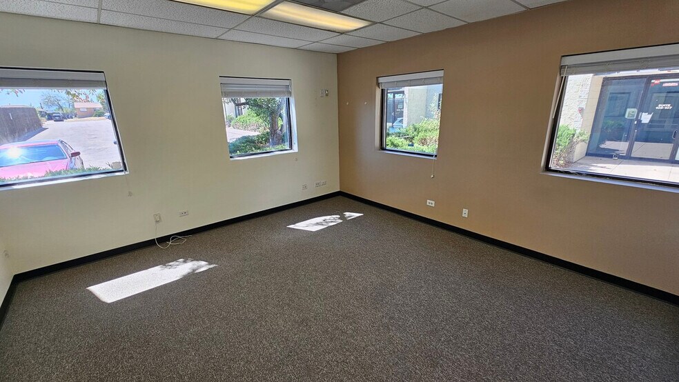 More Photos Of 4301 S Federal Blvd, Englewood Light Distribution For Lease