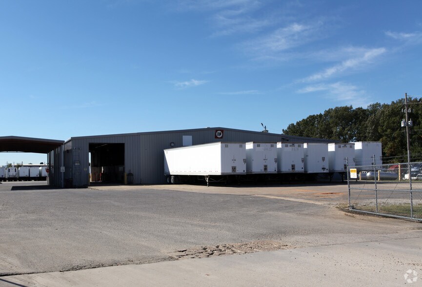 More Photos Of 4727 Pleasant Run, Memphis Service For Lease