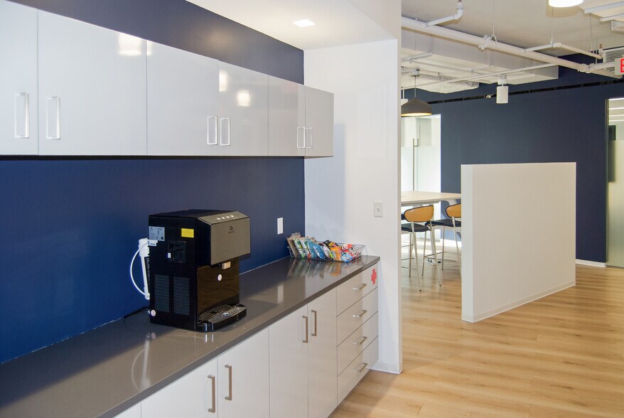 More Photos Of 1100 Connecticut Ave NW, Washington Office For Lease