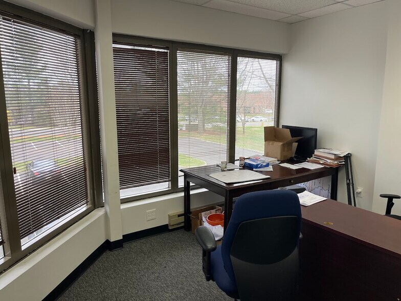 More Photos Of 2 Hartford Dr, Tinton Falls Medical For Sale