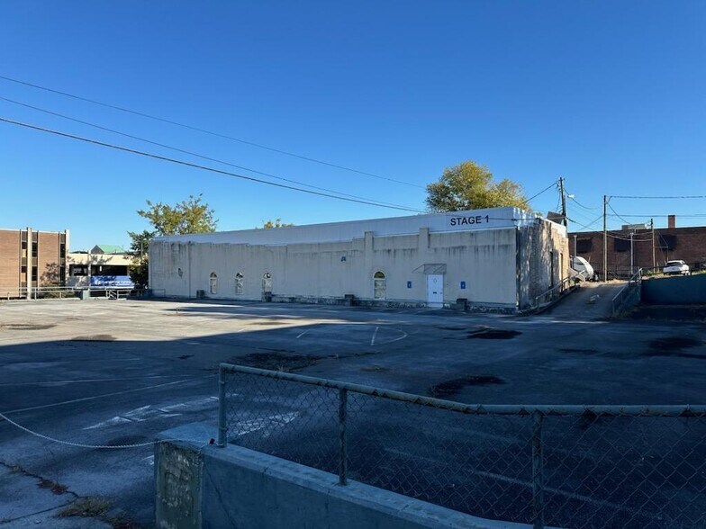 More Photos Of 510-512 Broad St, Rome Office For Sale