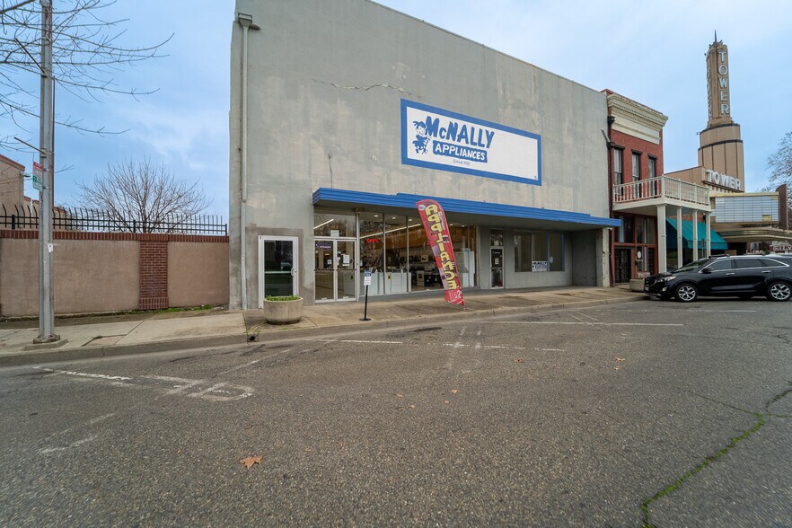 More Photos Of 119 D St, Marysville Storefront Retail Office For Sale