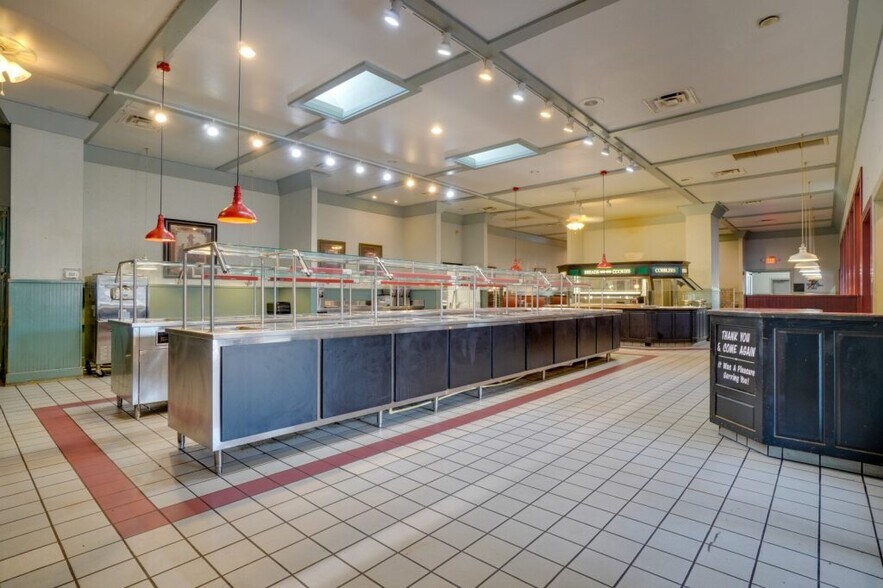 More Photos Of 2103 N Broadway, Poteau General Retail For Sale