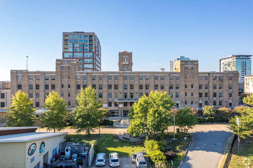More Photos Of 500 President Clinton Ave, Little Rock Office For Lease