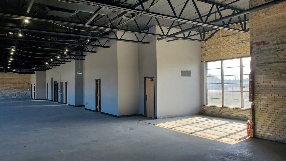 More Photos Of 2200 Lockbourne Rd, Columbus Manufacturing For Lease