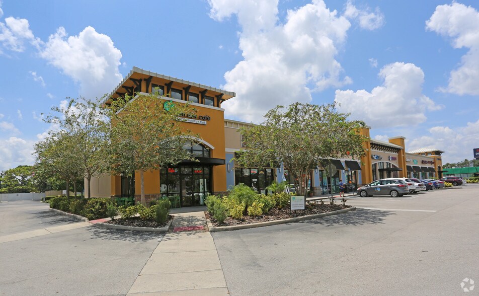 More Photos Of 1084 Lee Rd, Orlando Unknown For Lease