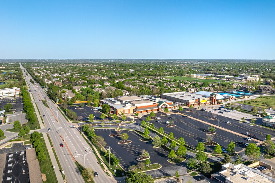 More Photos Of 14401 W Metcalf Ave, Overland Park Unknown For Lease