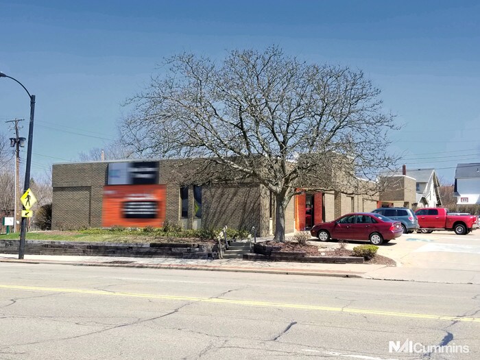 More Photos Of 999 N Main St, Akron Medical For Sale