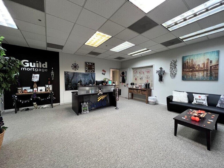 More Photos Of 415 Knollcrest Dr, Redding Office For Sale