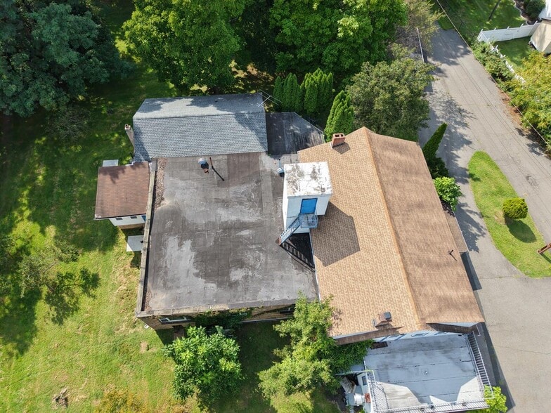 More Photos Of 184 S Pascack Rd, Nanuet Healthcare For Sale
