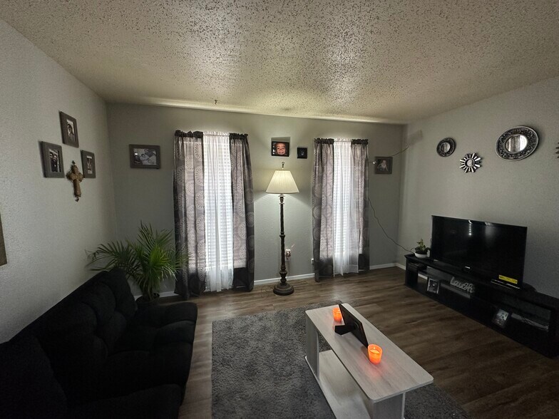 More Photos Of 1001 Westside Pky, Atoka Apartments For Sale