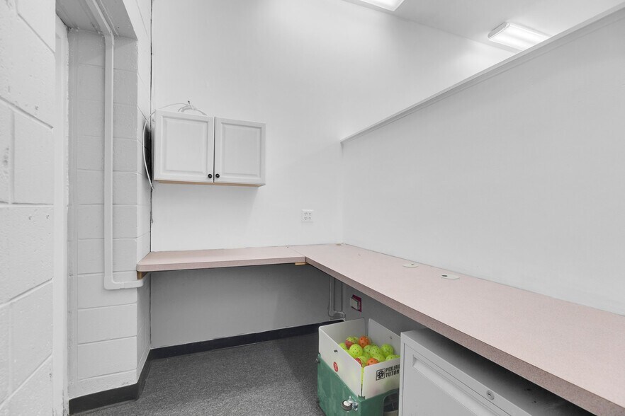 More Photos Of 215 Bridgeport Ave, Shelton Storefront Retail Office For Lease