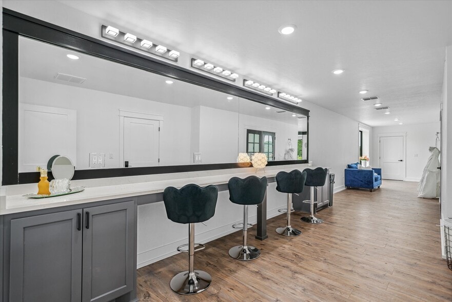 More Photos Of 1972 FM 857, Grand Saline Trailer Camper Park For Sale