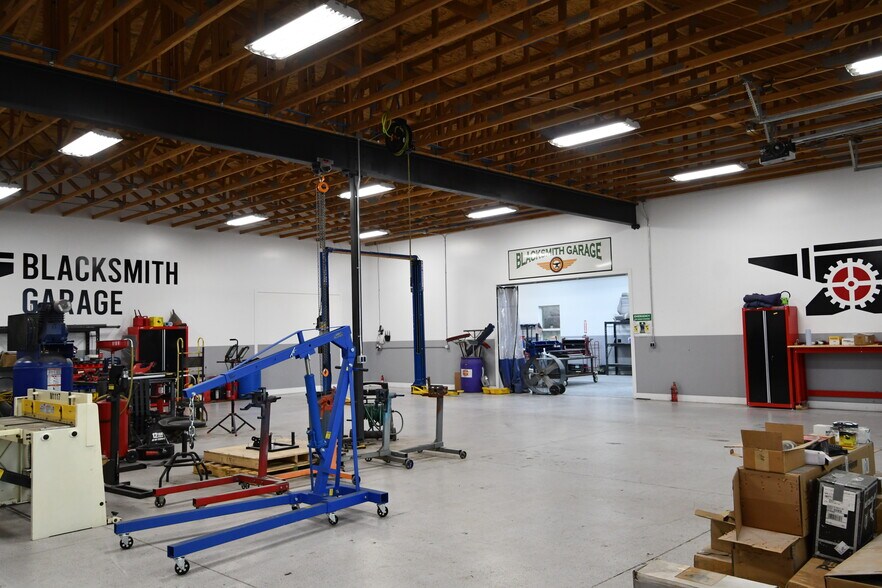 More Photos Of 4930 E 2550 N, Eden Auto Dealership For Lease